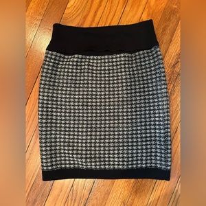 Juicy Couture Houndstooth Skirt